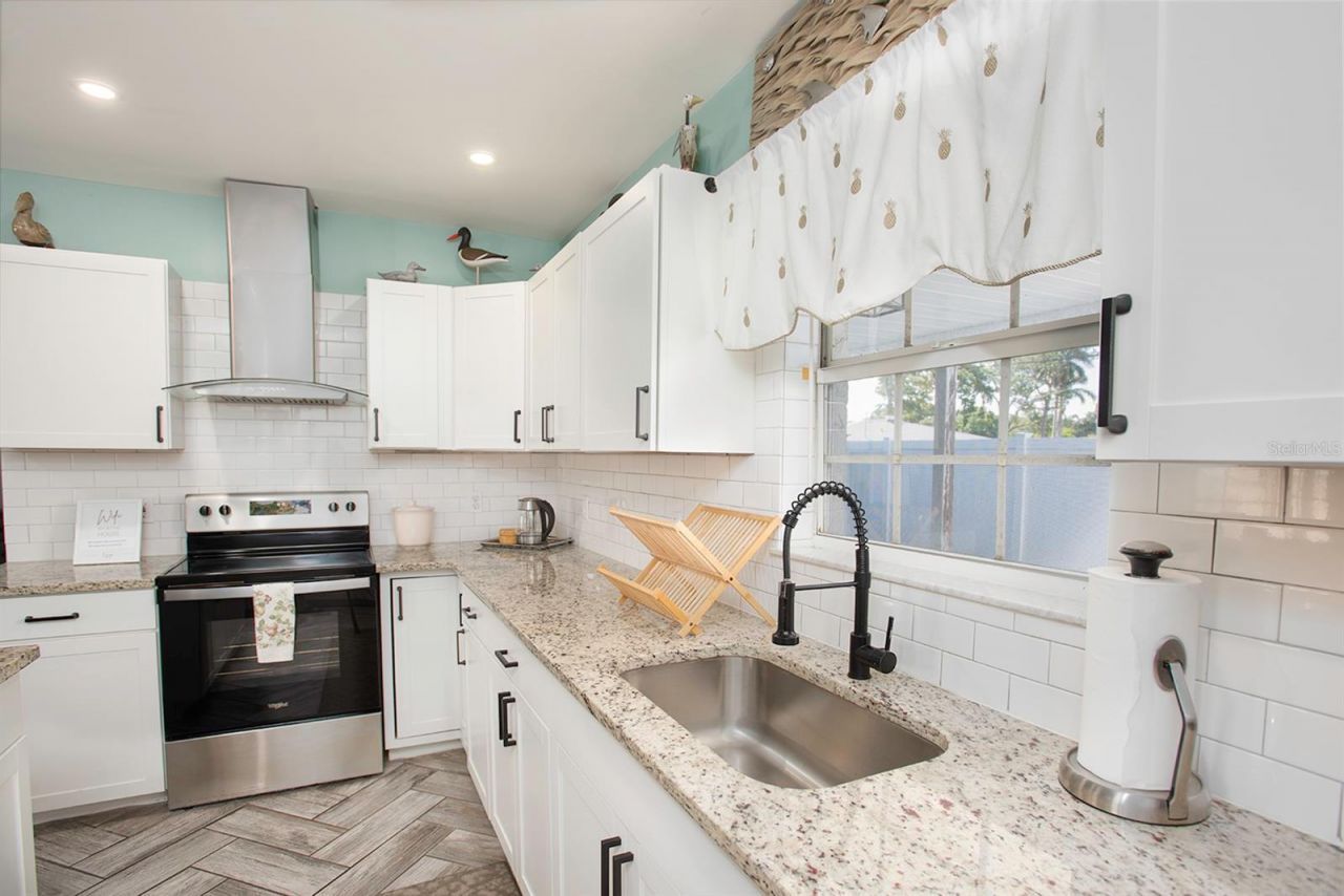 519 51st Street W, Bradenton, FL 34209 Photo