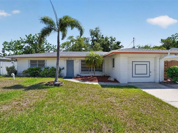 2312 GROVE STREET , SARASOTA, FL 34239