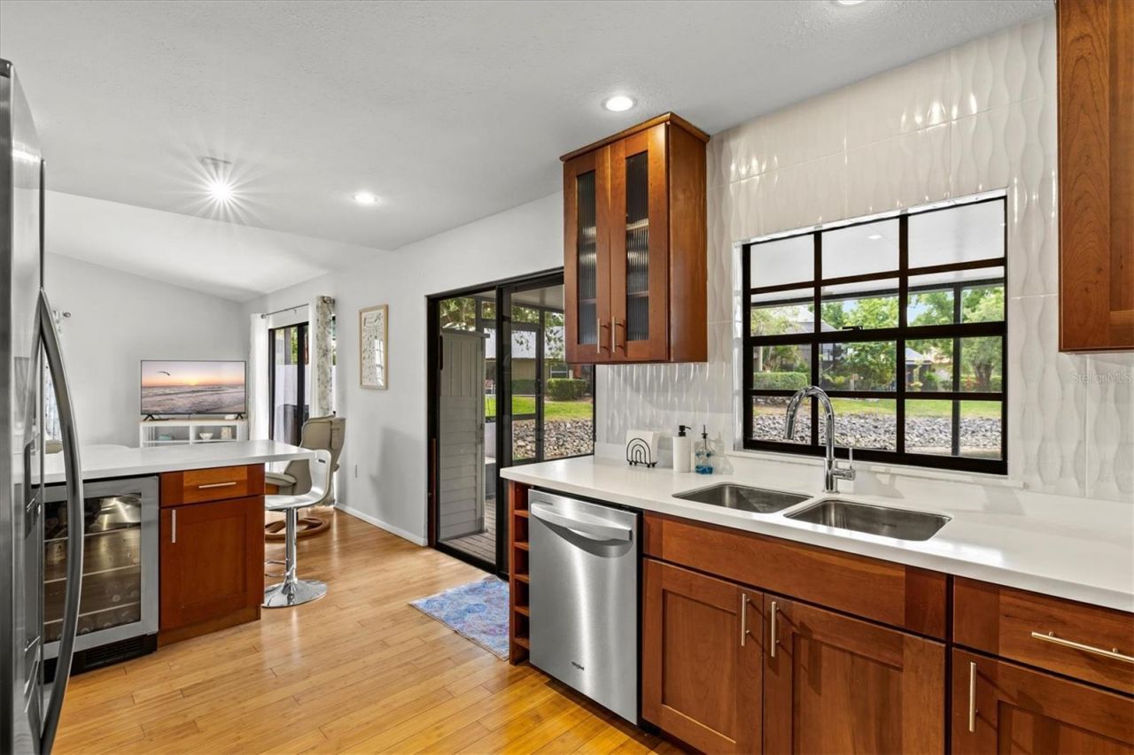 4566 Hidden View Place, Unit 7, Sarasota, FL 34235 Photo