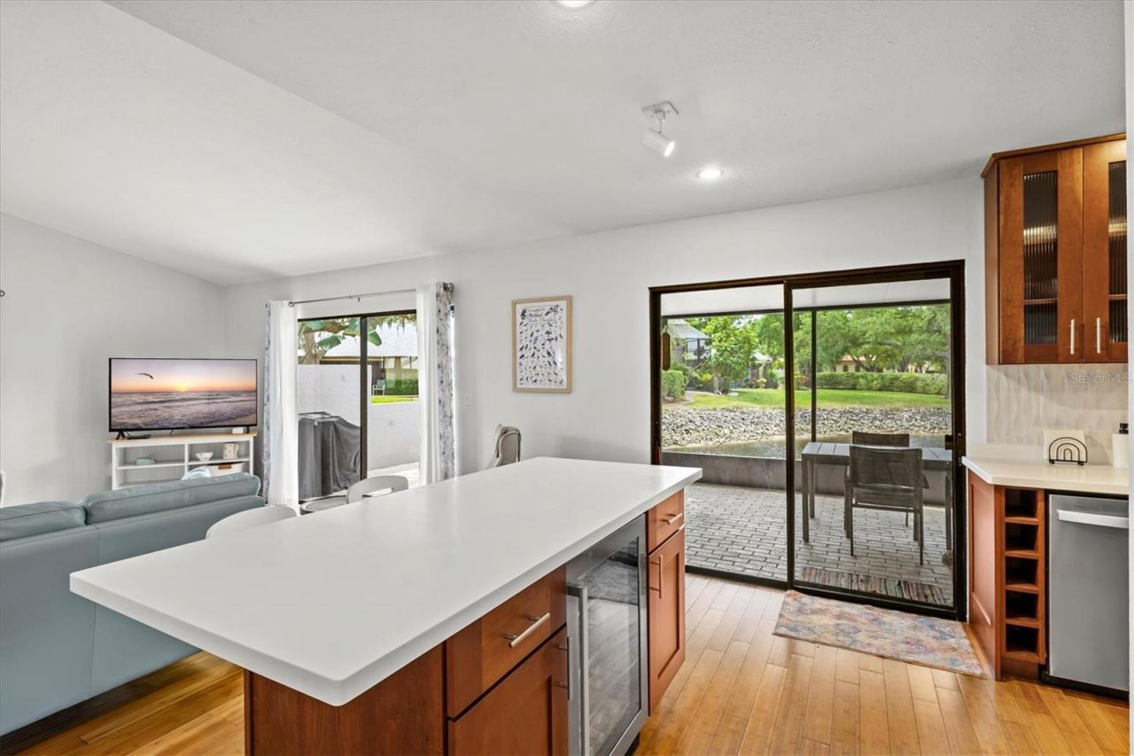4566 Hidden View Place, Unit 7, Sarasota, FL 34235 Photo