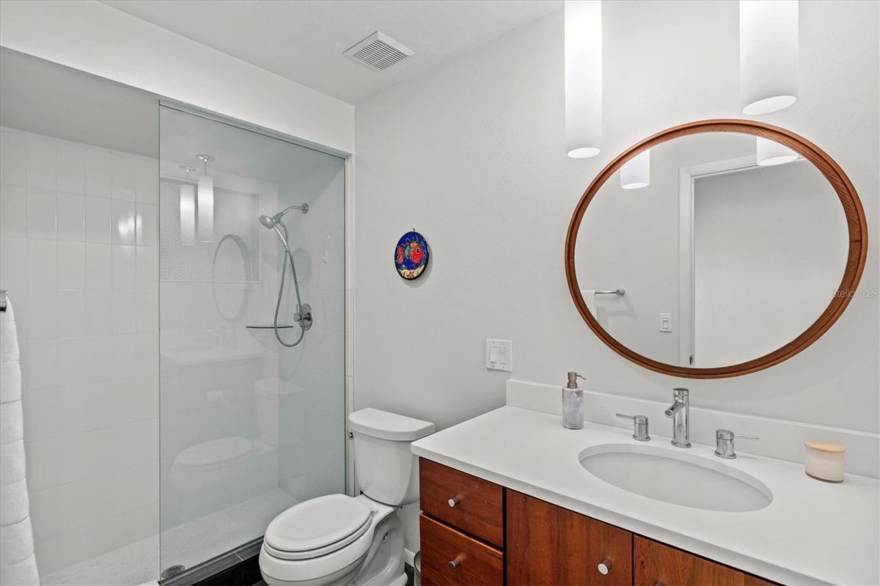 4566 Hidden View Place, Unit 7, Sarasota, FL 34235 Photo