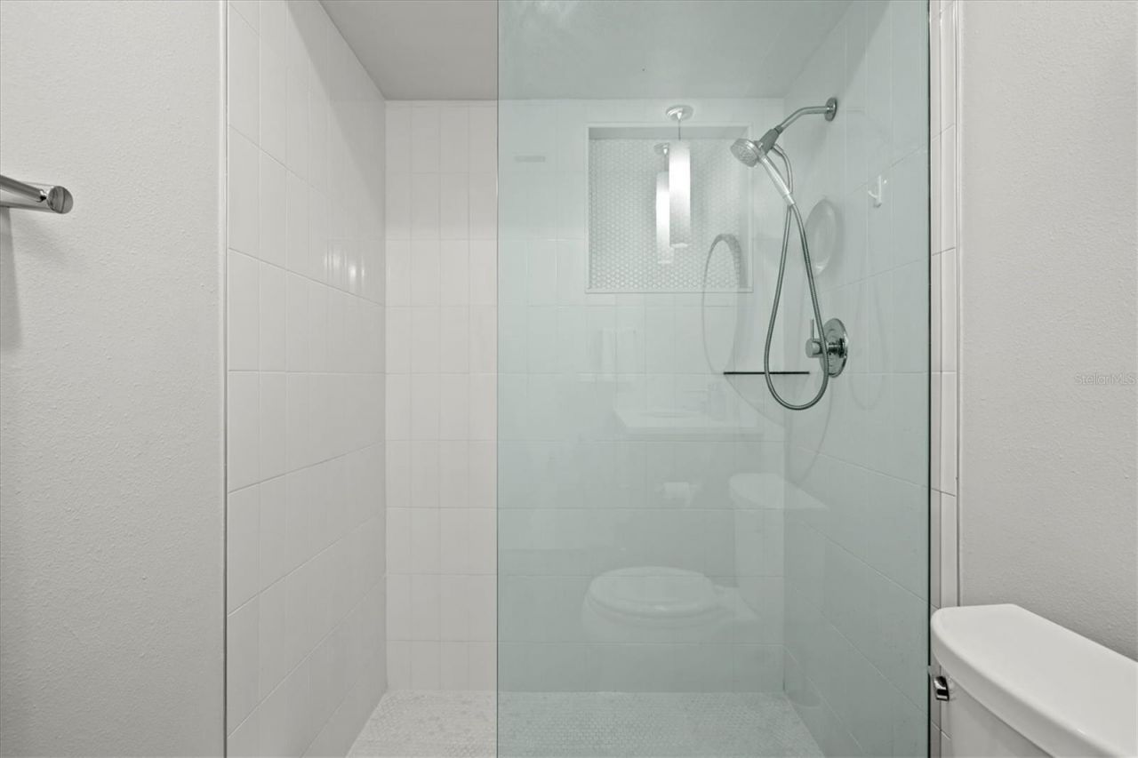 4566 Hidden View Place, Unit 7, Sarasota, FL 34235 Photo