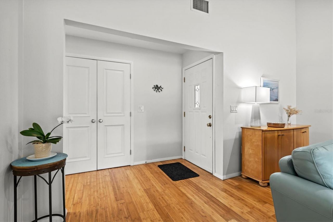 4566 Hidden View Place, Unit 7, Sarasota, FL 34235 Photo