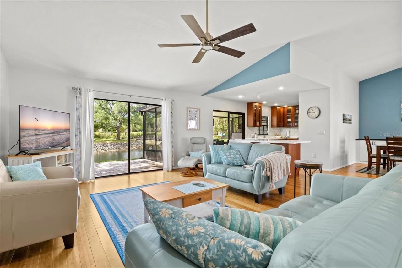 4566 Hidden View Place, Unit 7, Sarasota, FL 34235 Photo