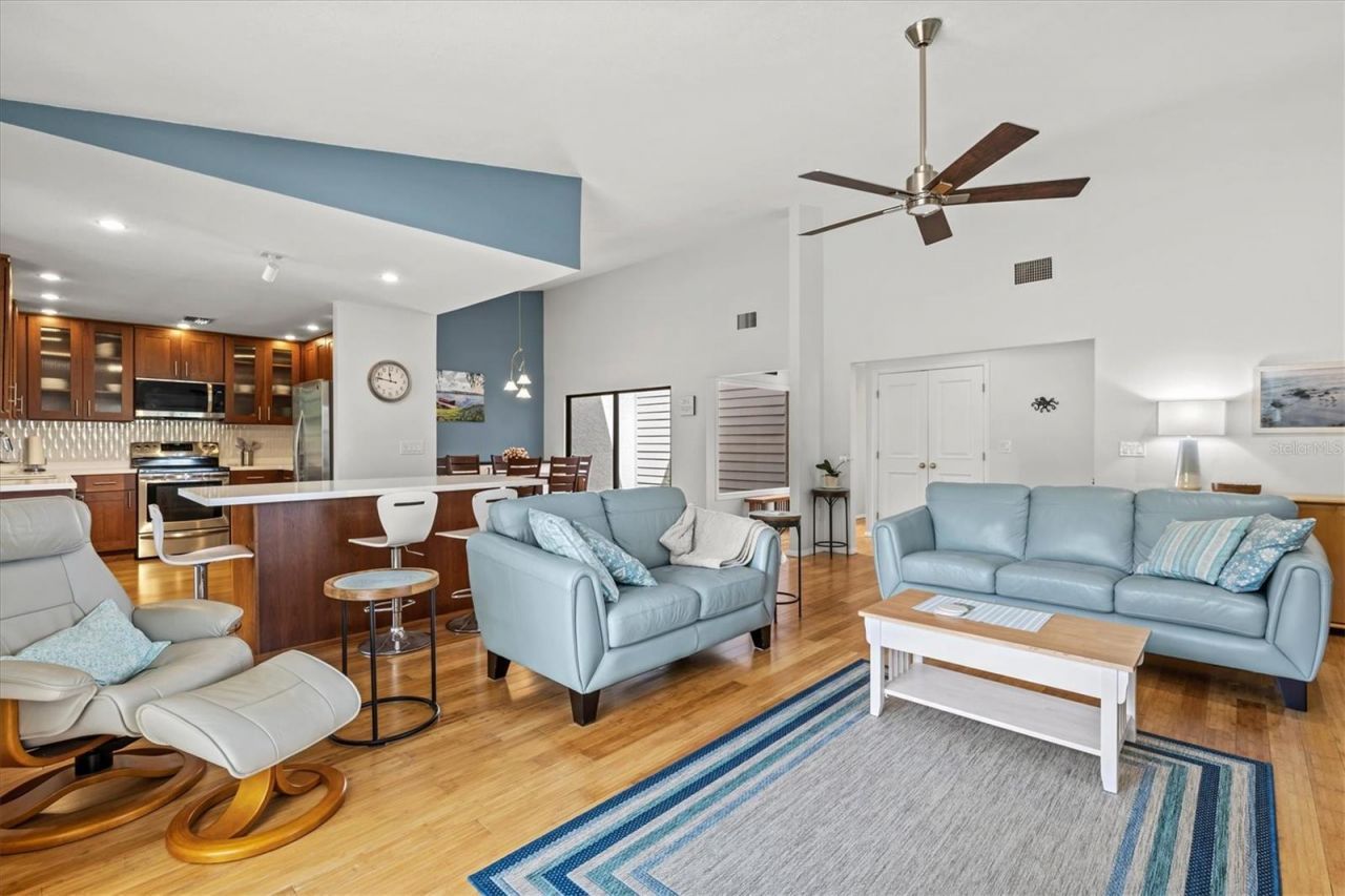4566 Hidden View Place, Unit 7, Sarasota, FL 34235 Photo
