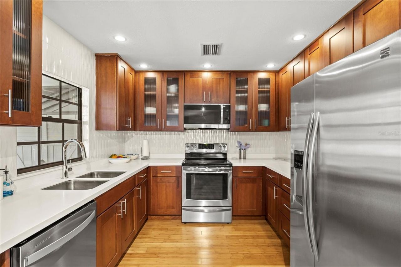 4566 Hidden View Place, Unit 7, Sarasota, FL 34235 Photo