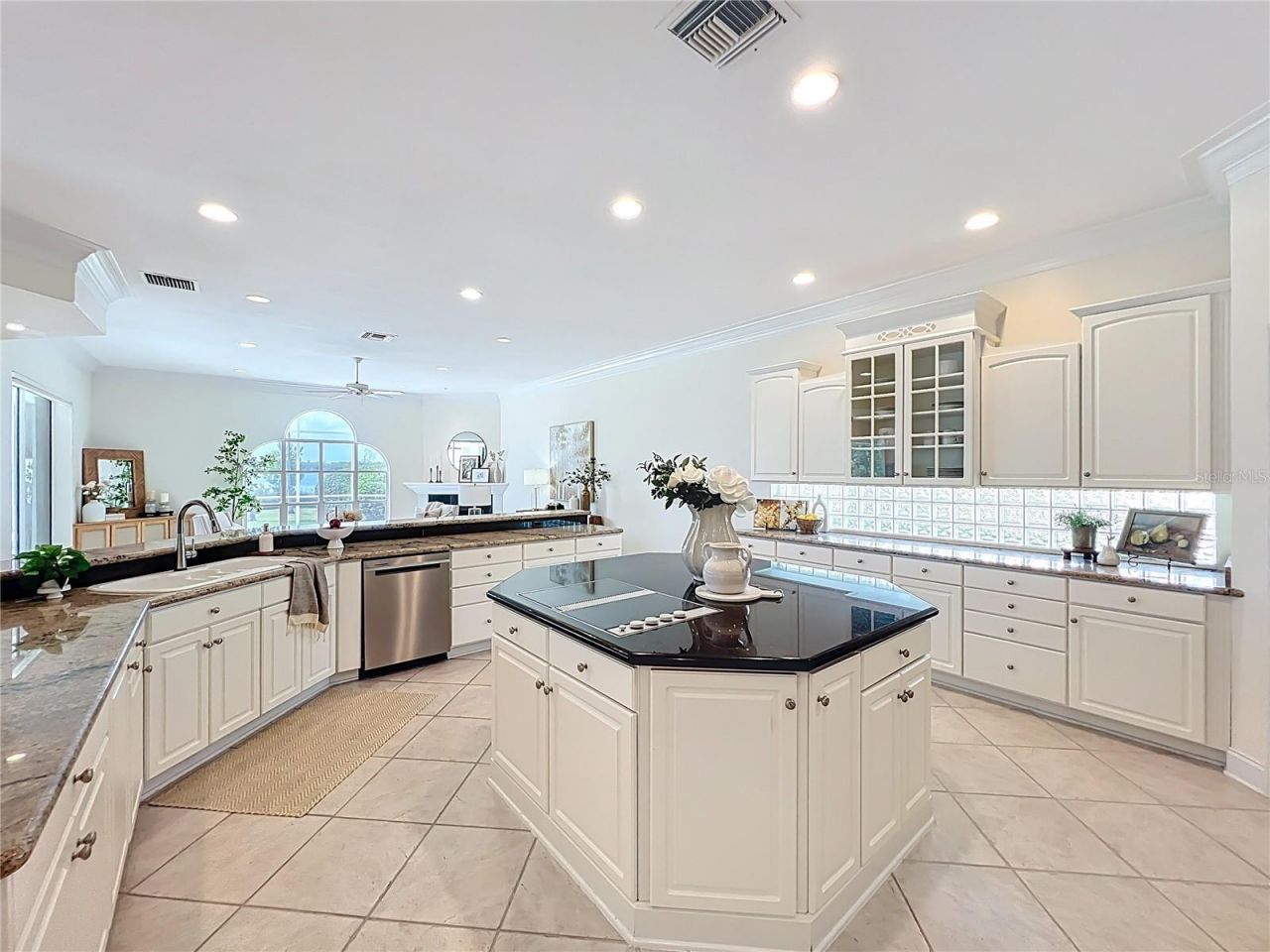 1861 Edgewater Drive, Mount Dora, FL 32757 Photo