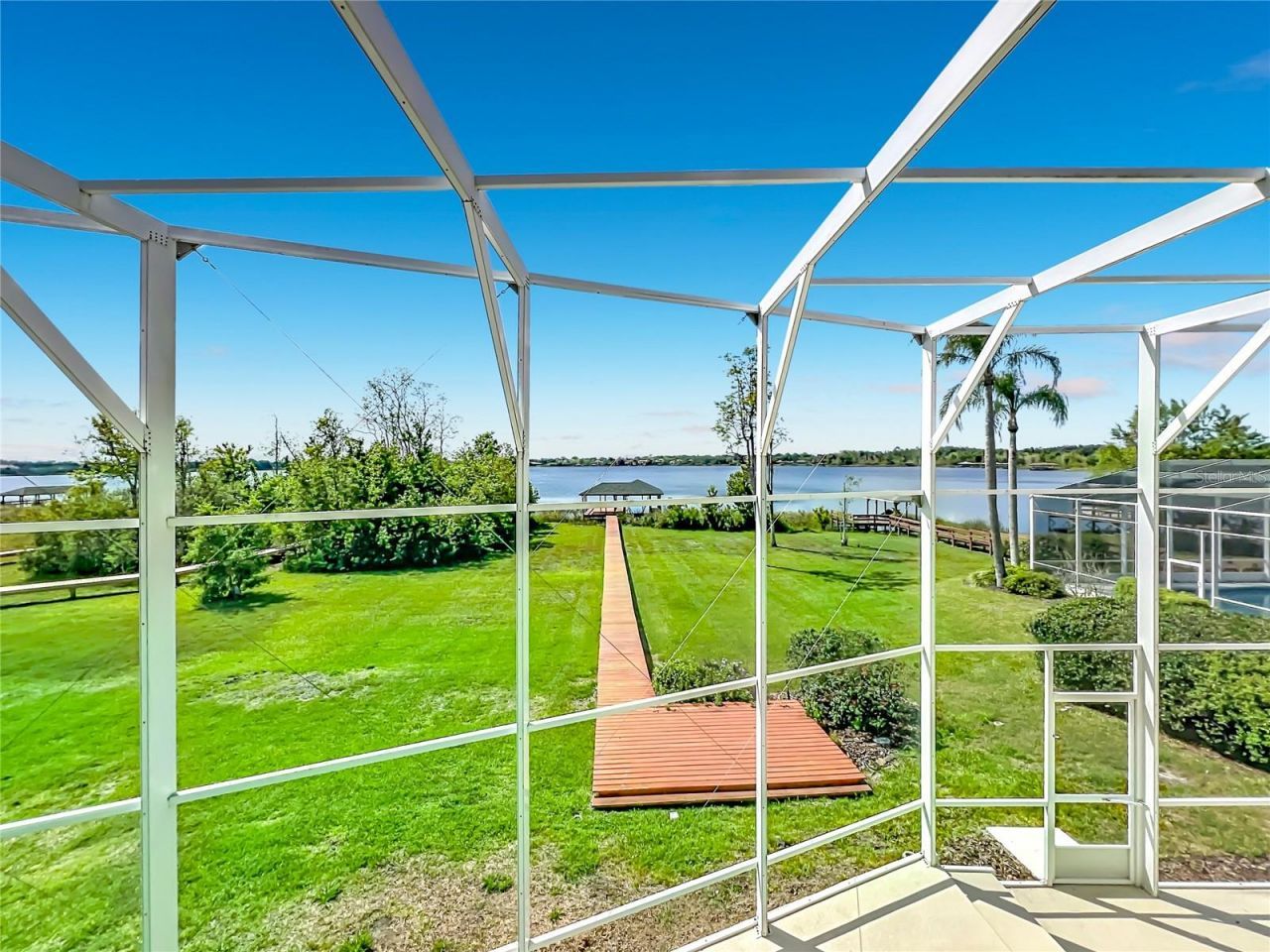 1861 Edgewater Drive, Mount Dora, FL 32757 Photo