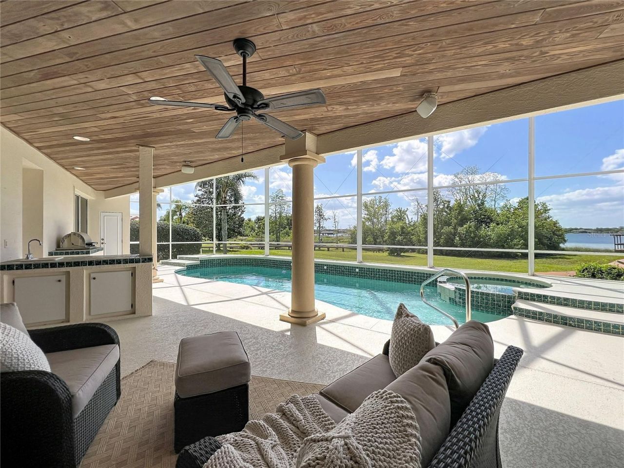 1861 Edgewater Drive, Mount Dora, FL 32757 Photo