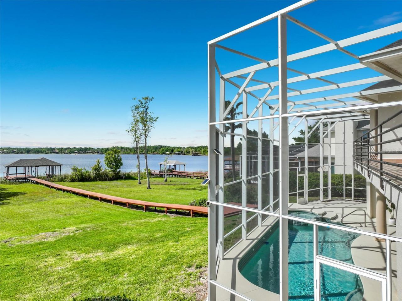 1861 Edgewater Drive, Mount Dora, FL 32757 Photo