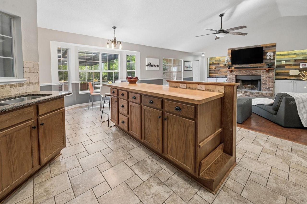 6924 SW 80th Drive , Gainesville, FL 32608 Photo