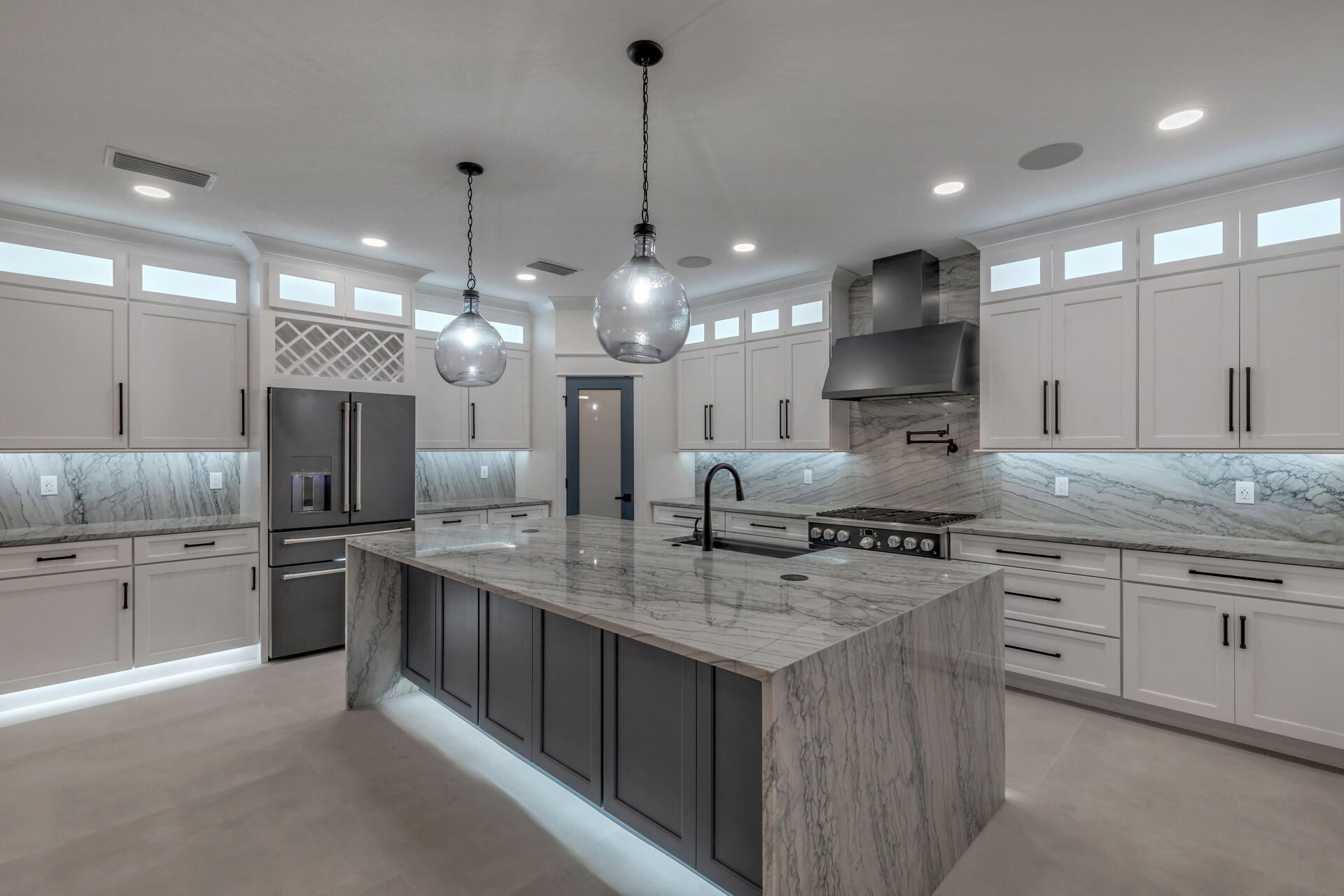 210 Due East Street, New Smyrna Beach, FL 32169 Photo
