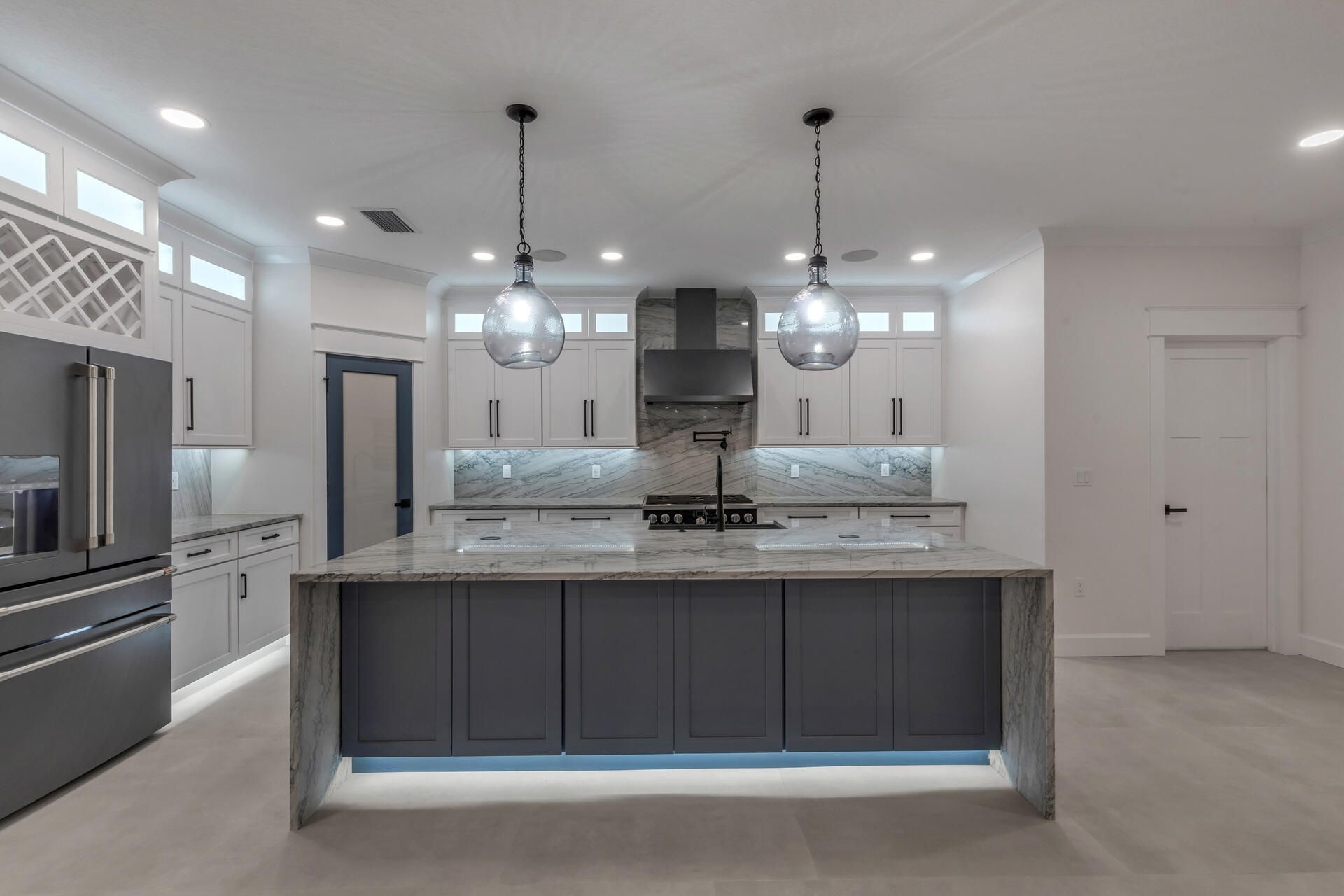 210 Due East Street, New Smyrna Beach, FL 32169 Photo