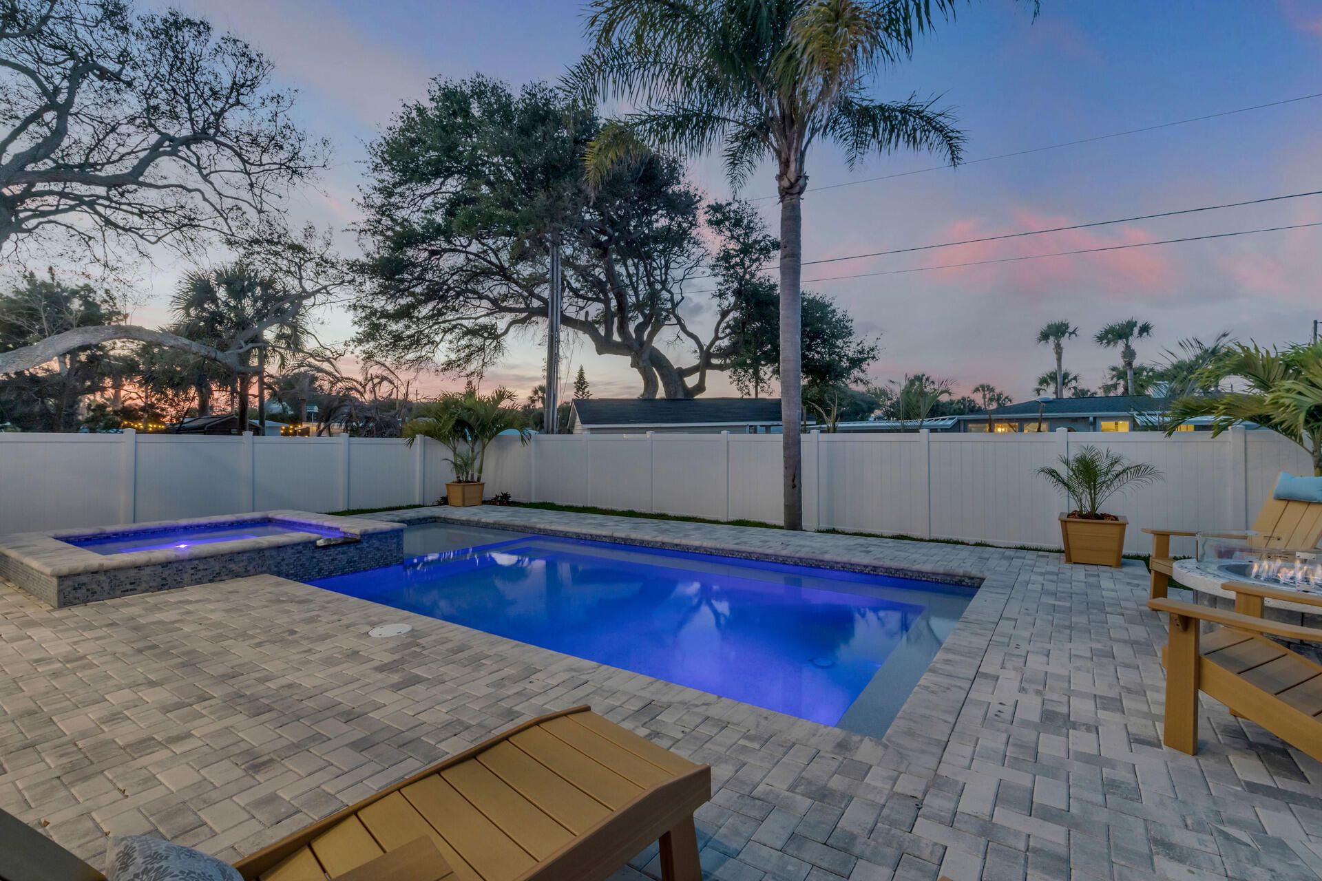 210 Due East Street, New Smyrna Beach, FL 32169 Photo