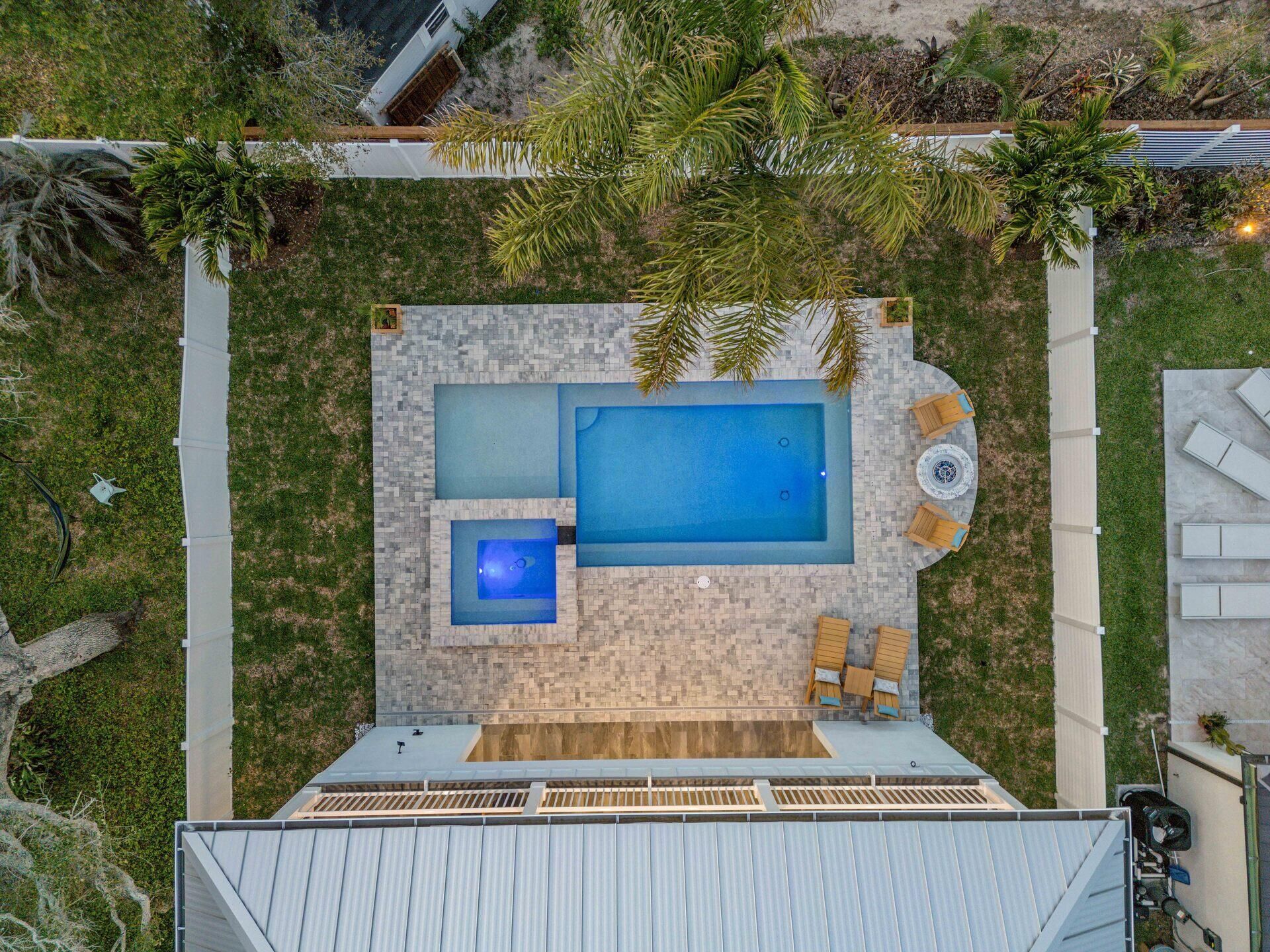 210 Due East Street, New Smyrna Beach, FL 32169 Photo