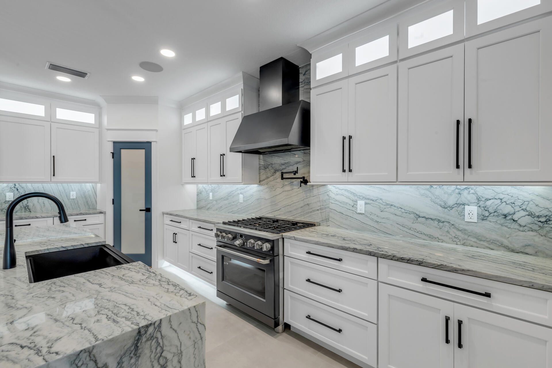 210 Due East Street, New Smyrna Beach, FL 32169 Photo