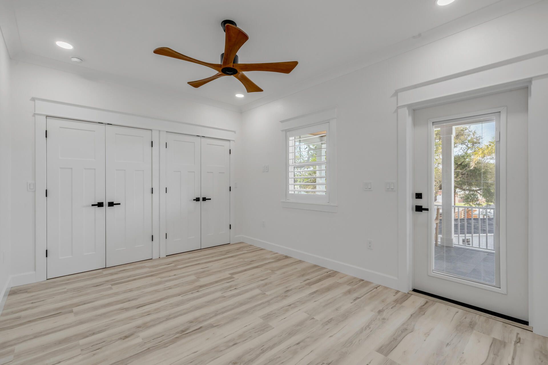 210 Due East Street, New Smyrna Beach, FL 32169 Photo