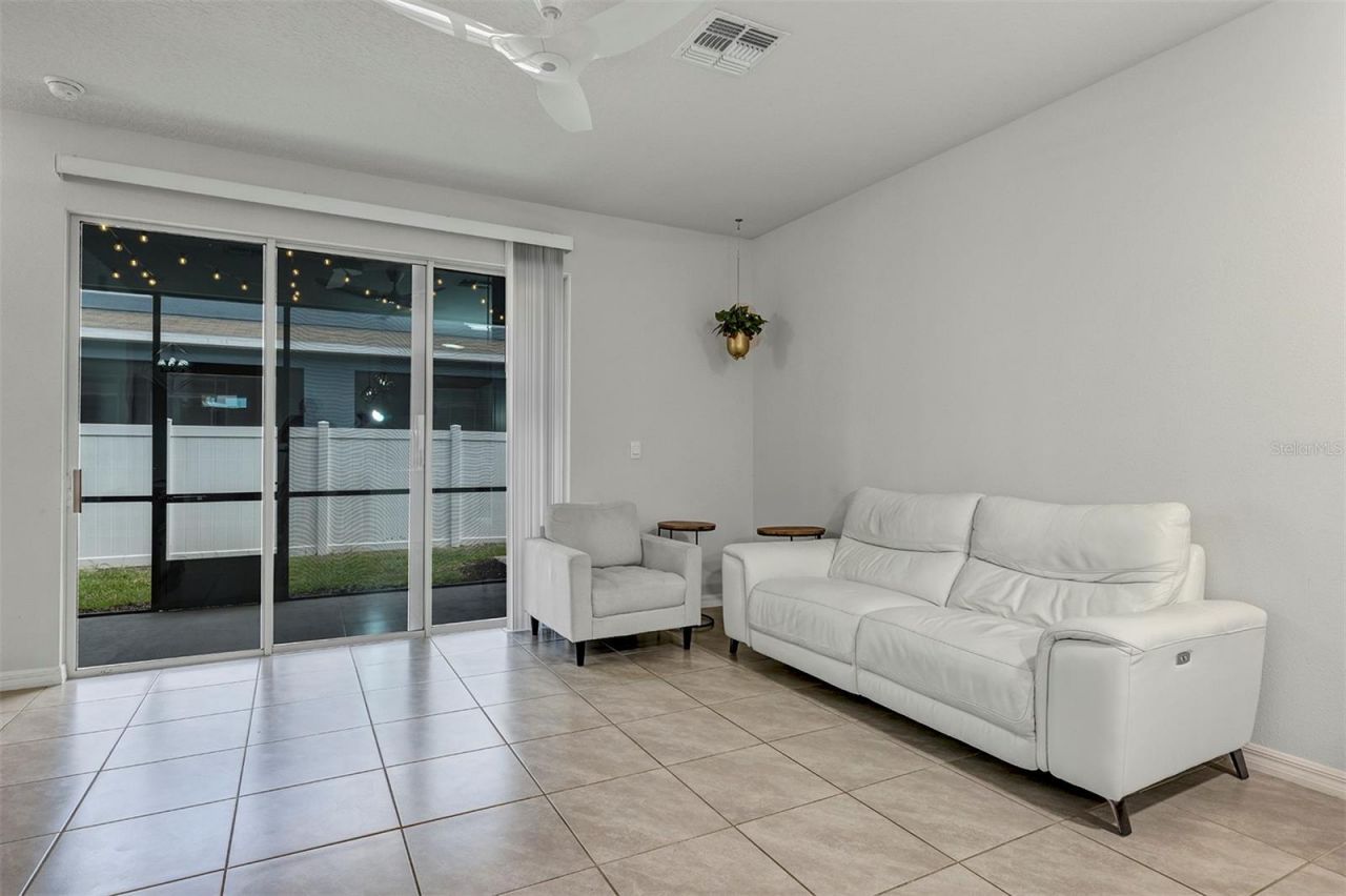 4015 Blue Banks Lane, Bradenton, FL 34208 Photo