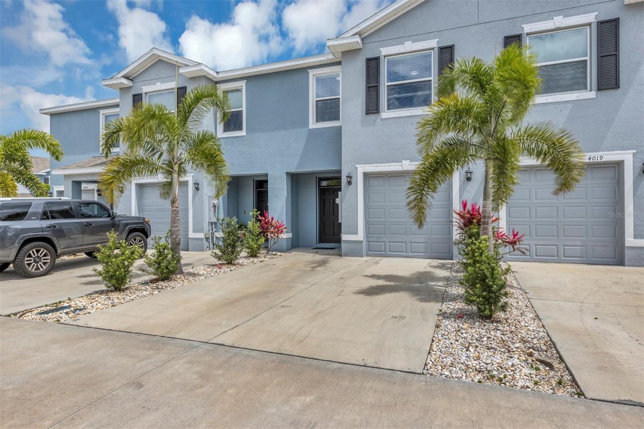 4015 Blue Banks Lane, Bradenton, FL 34208 Photo