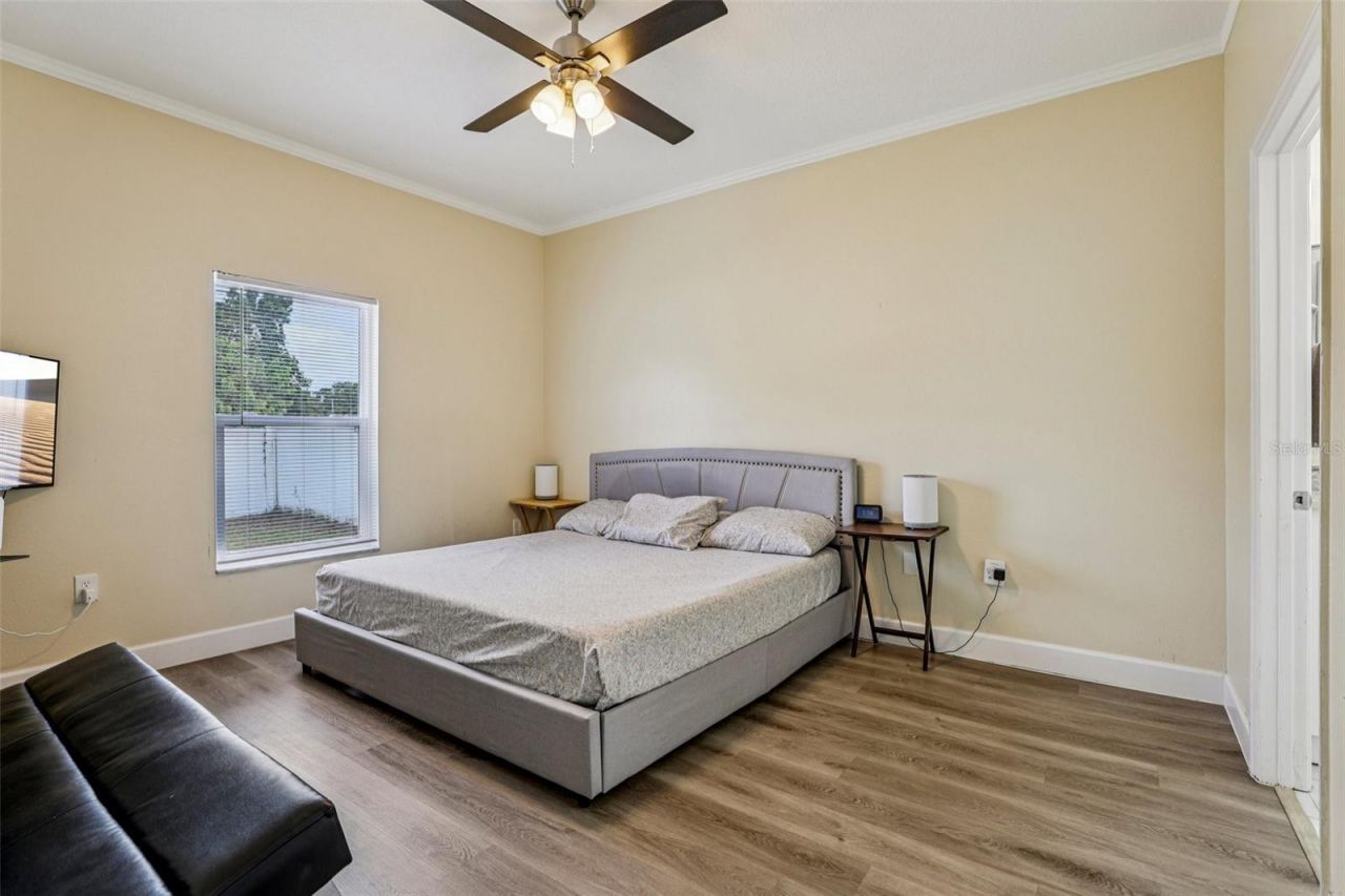 943 Amaros Avenue, Orlando, FL 32811 Photo