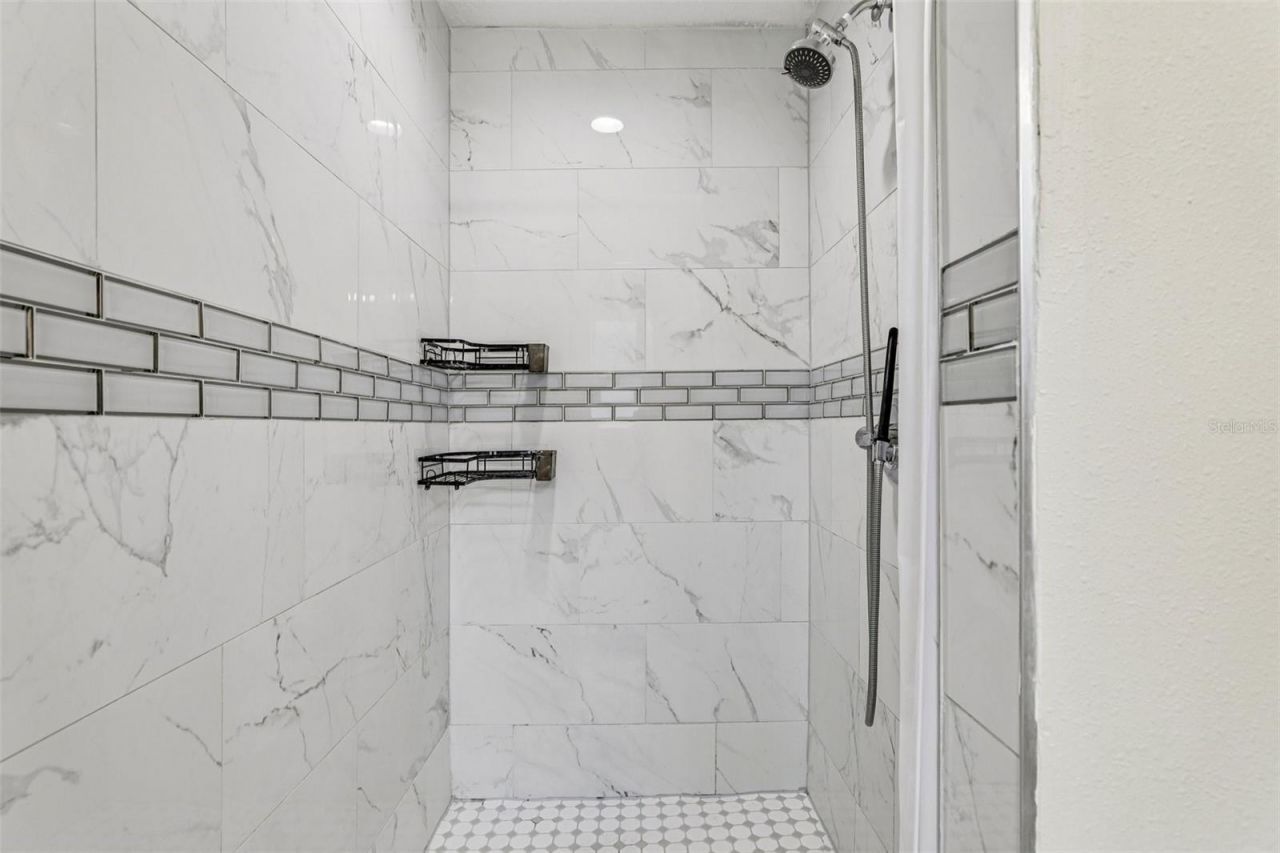 943 Amaros Avenue, Orlando, FL 32811 Photo