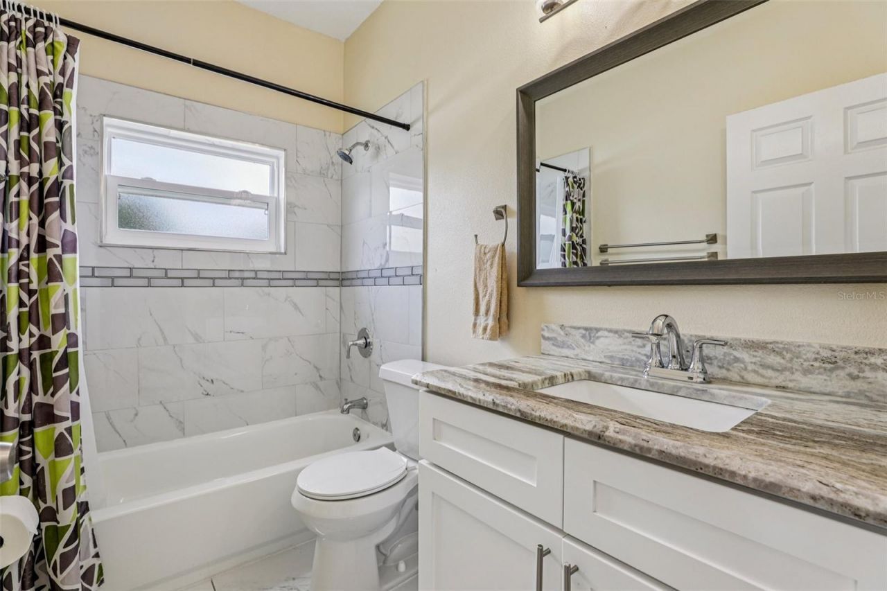 943 Amaros Avenue, Orlando, FL 32811 Photo