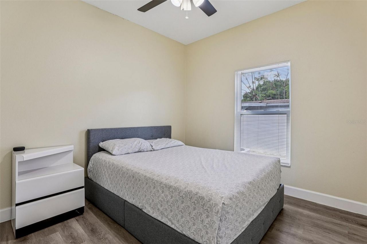 943 Amaros Avenue, Orlando, FL 32811 Photo