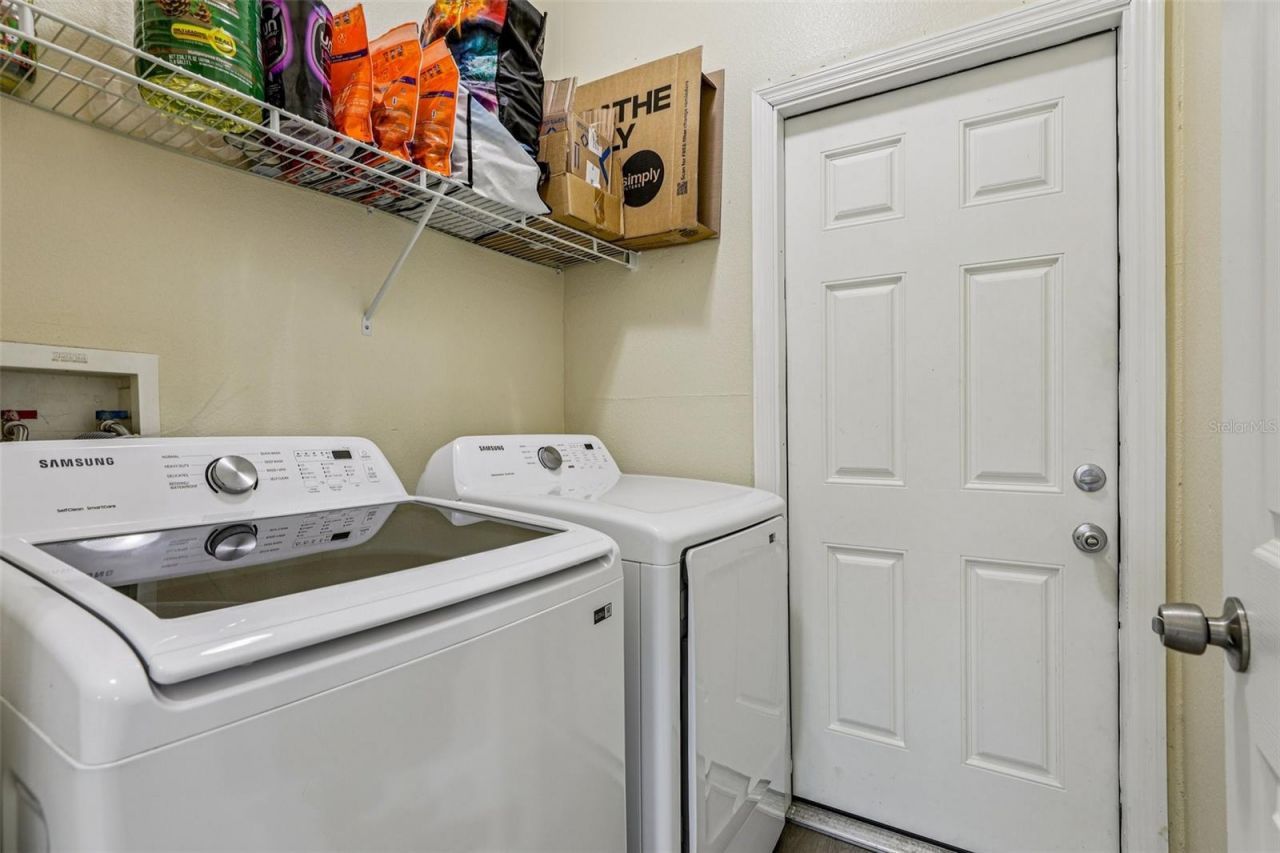 943 Amaros Avenue, Orlando, FL 32811 Photo