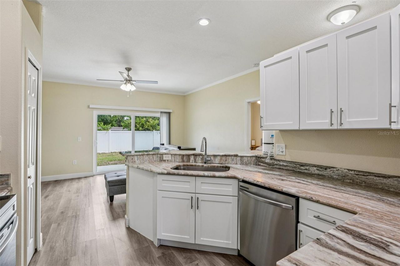 943 Amaros Avenue, Orlando, FL 32811 Photo