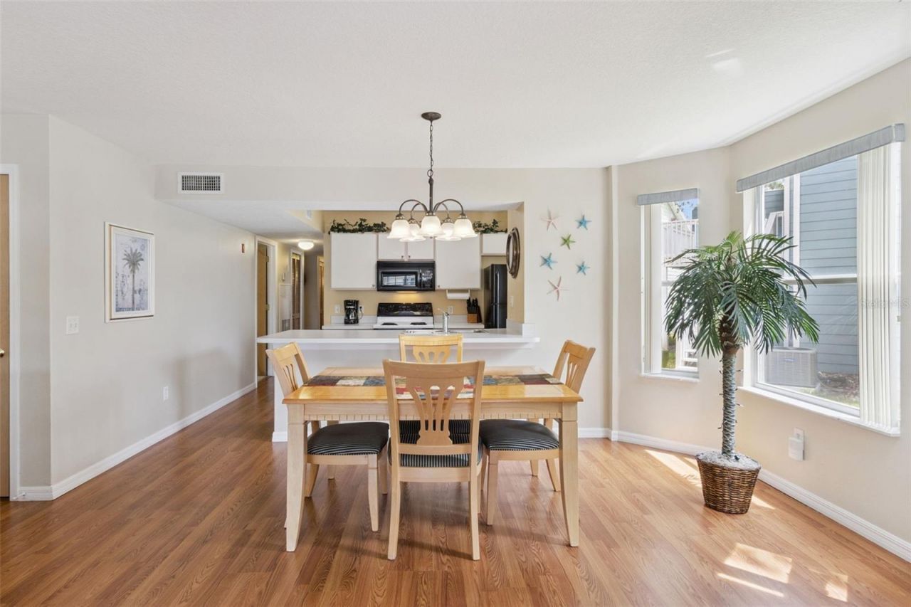 8707 Knightsbridge Court , Unit B, Kissimmee, FL 34747 Photo