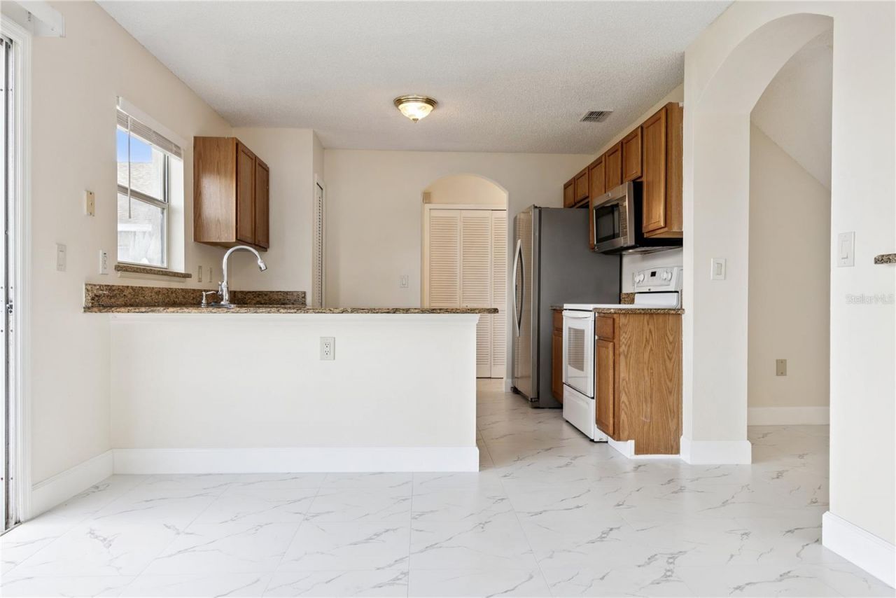 1582 Carey Glen Circle , Orlando, FL 32824 Photo