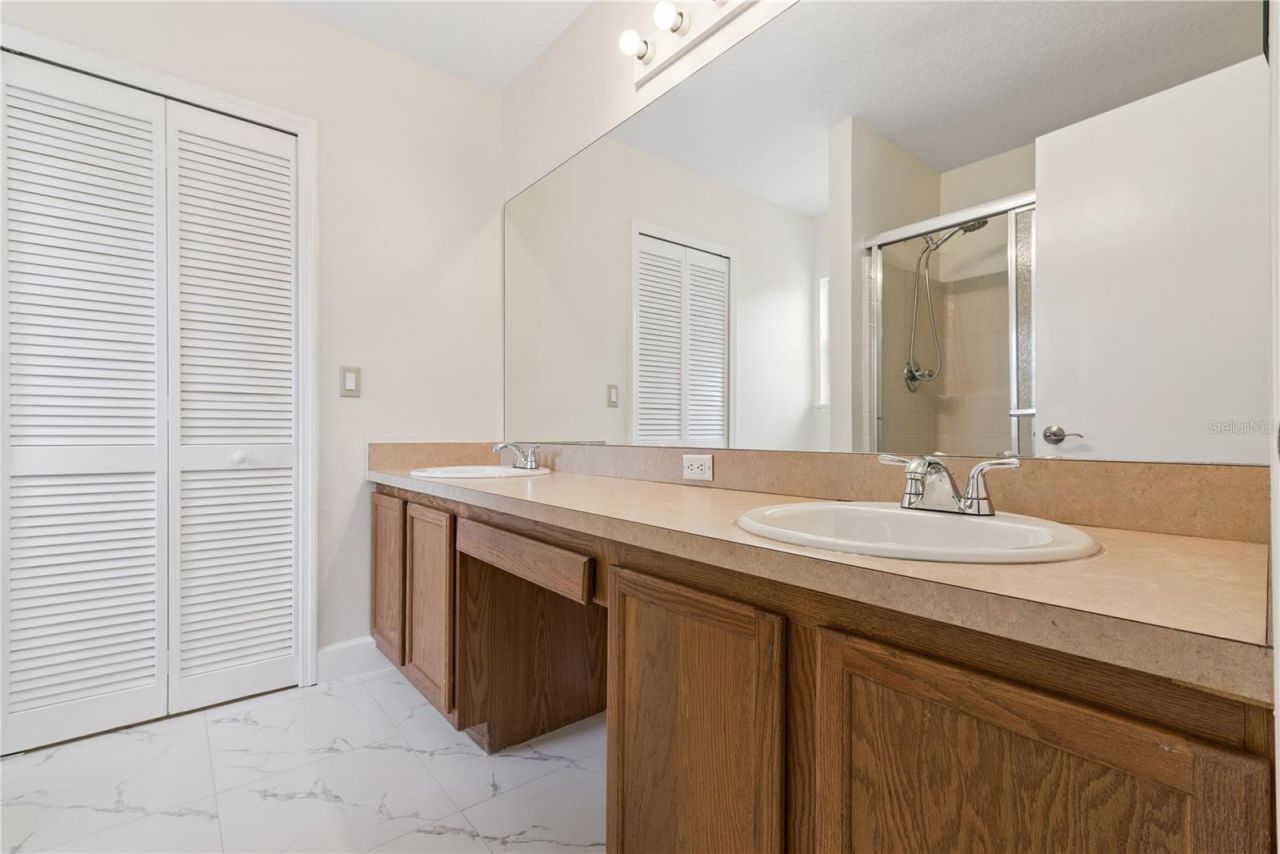 1582 Carey Glen Circle , Orlando, FL 32824 Photo