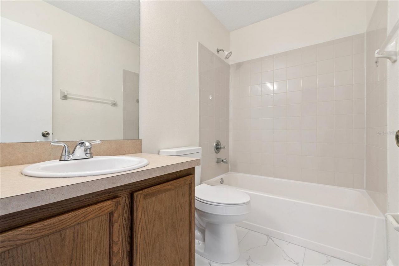 1582 Carey Glen Circle , Orlando, FL 32824 Photo