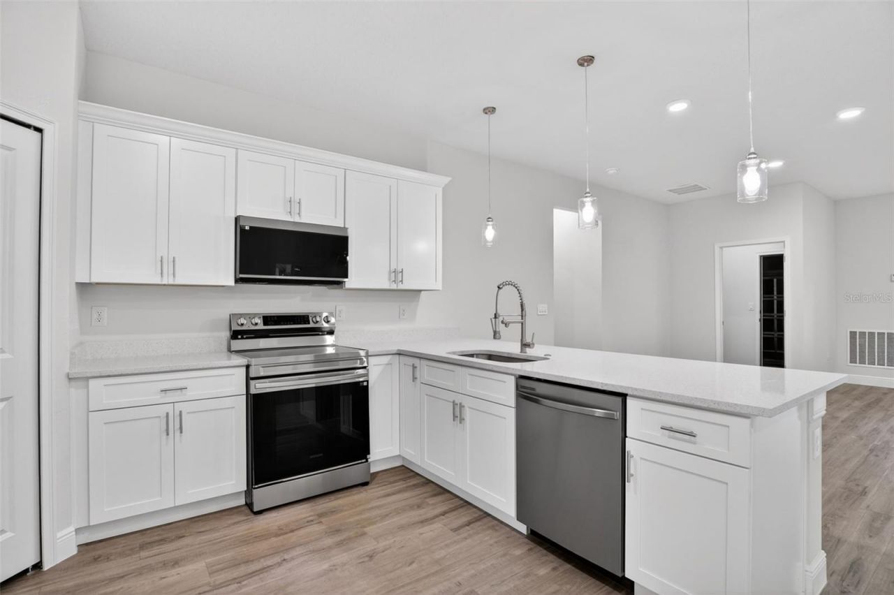 1243 W Shady Lane , Citrus Springs, FL 34434 Photo