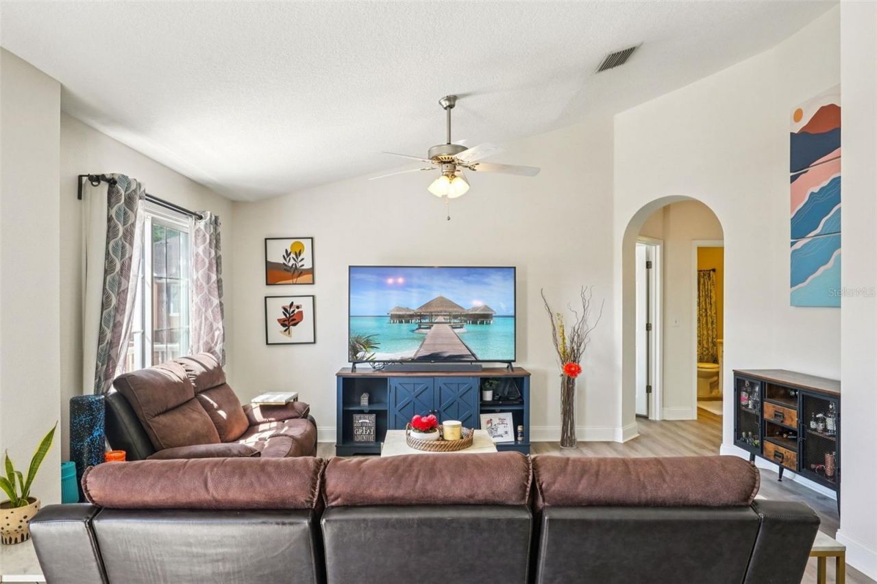 623 52nd Avenue N, Saint Petersburg, FL 33703 Photo