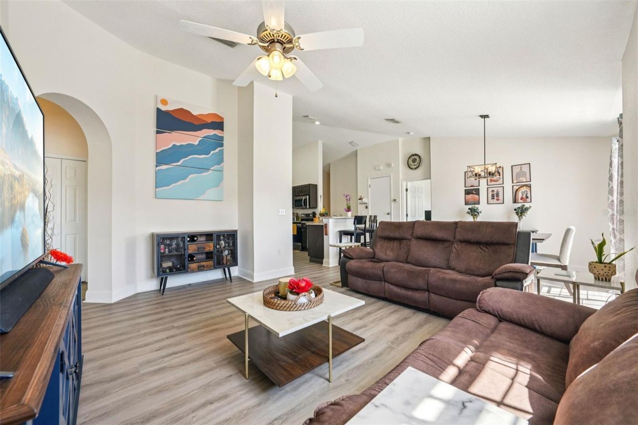 623 52nd Avenue N, Saint Petersburg, FL 33703 Photo