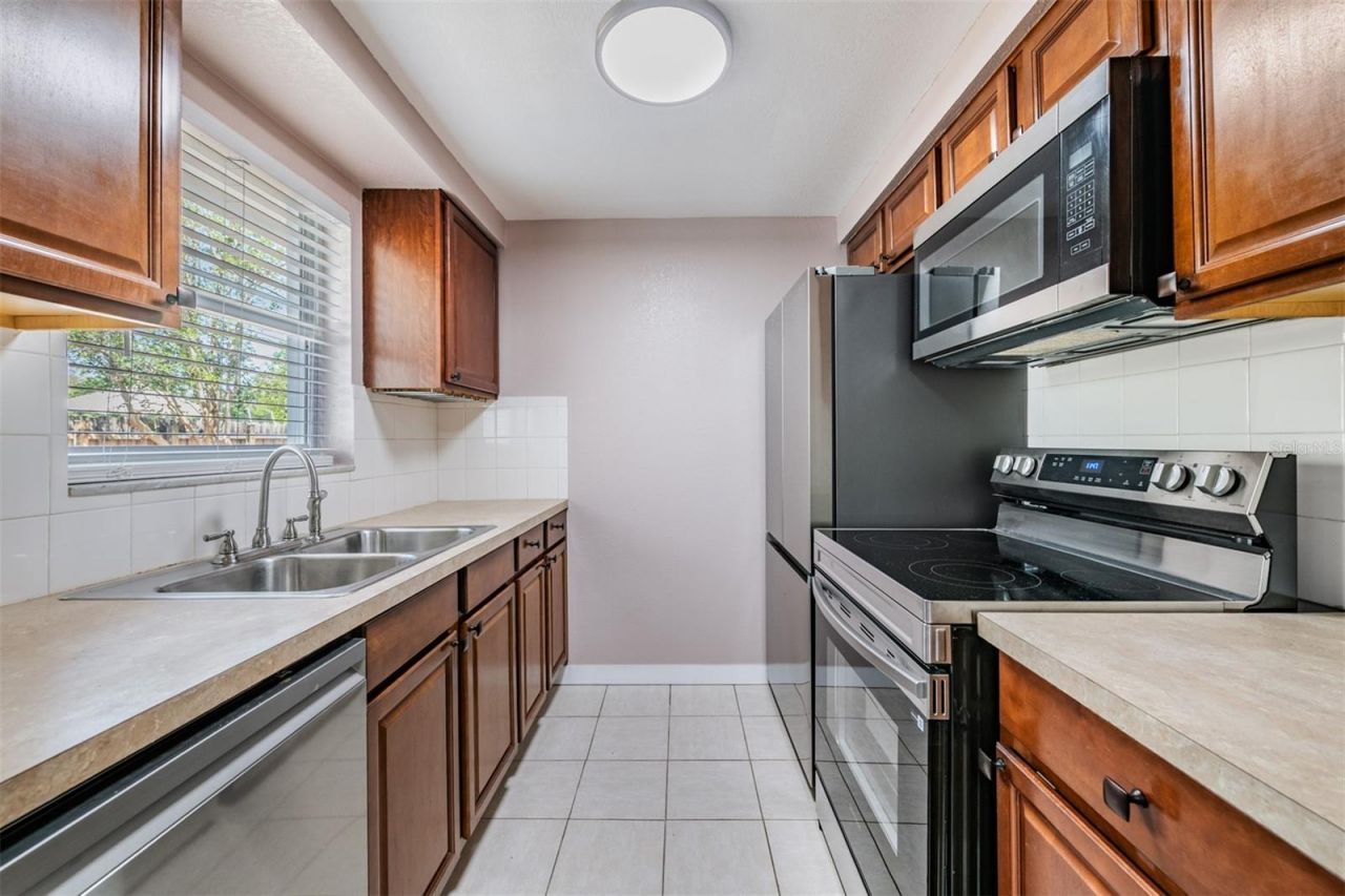 6421 81st Avenue N, Pinellas Park, FL 33781 Photo