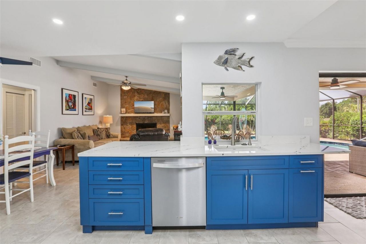 5916 Oakhurst Drive, Seminole, FL 33772 Photo