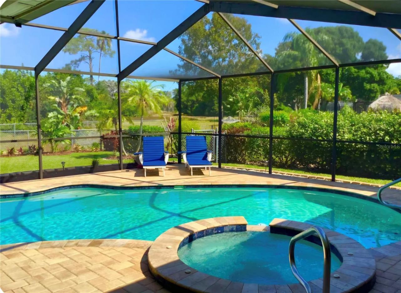 5916 Oakhurst Drive, Seminole, FL 33772 Photo