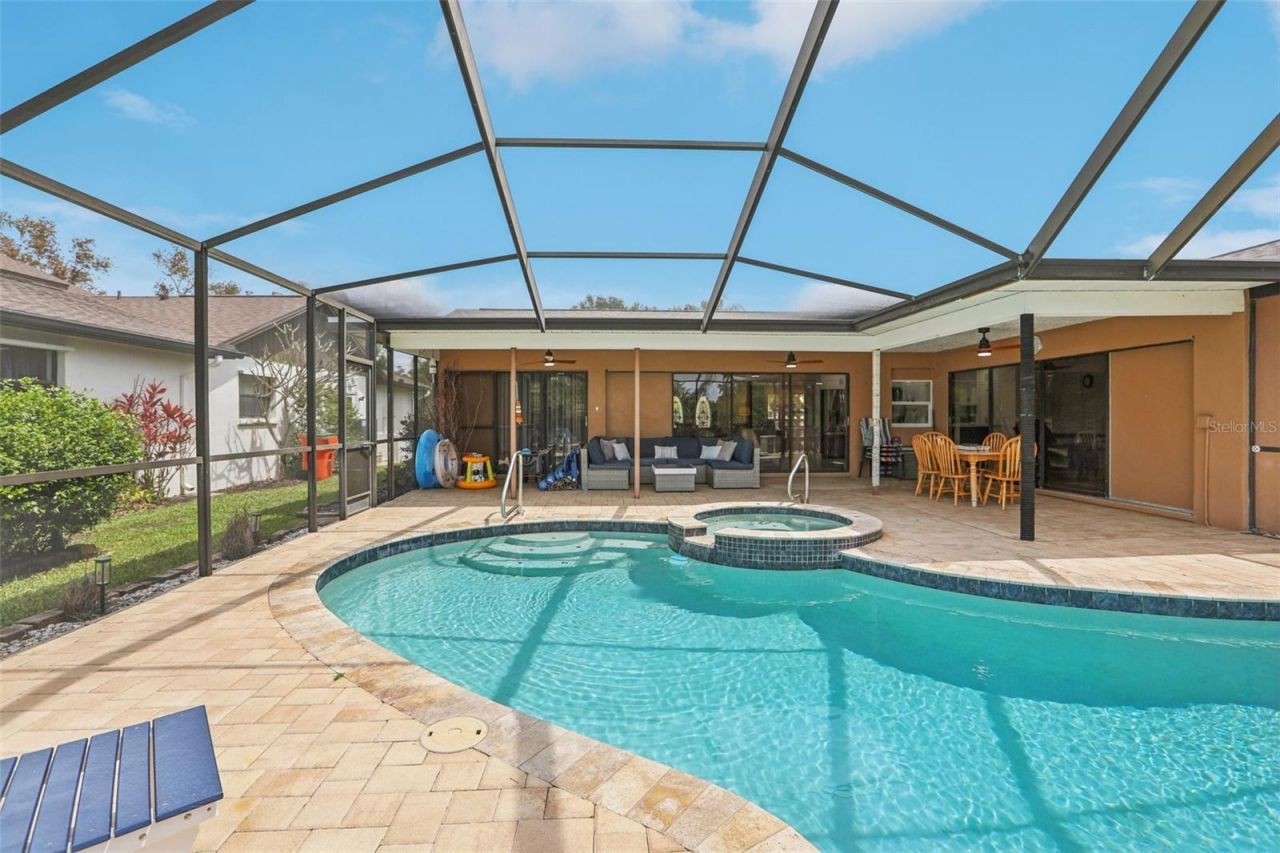 5916 Oakhurst Drive, Seminole, FL 33772 Photo