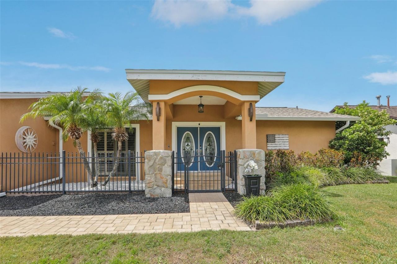5916 Oakhurst Drive, Seminole, FL 33772 Photo