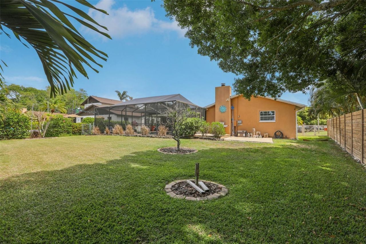 5916 Oakhurst Drive, Seminole, FL 33772 Photo