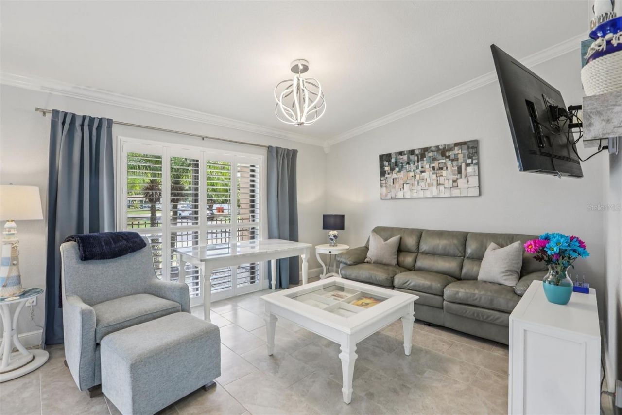 5916 Oakhurst Drive, Seminole, FL 33772 Photo