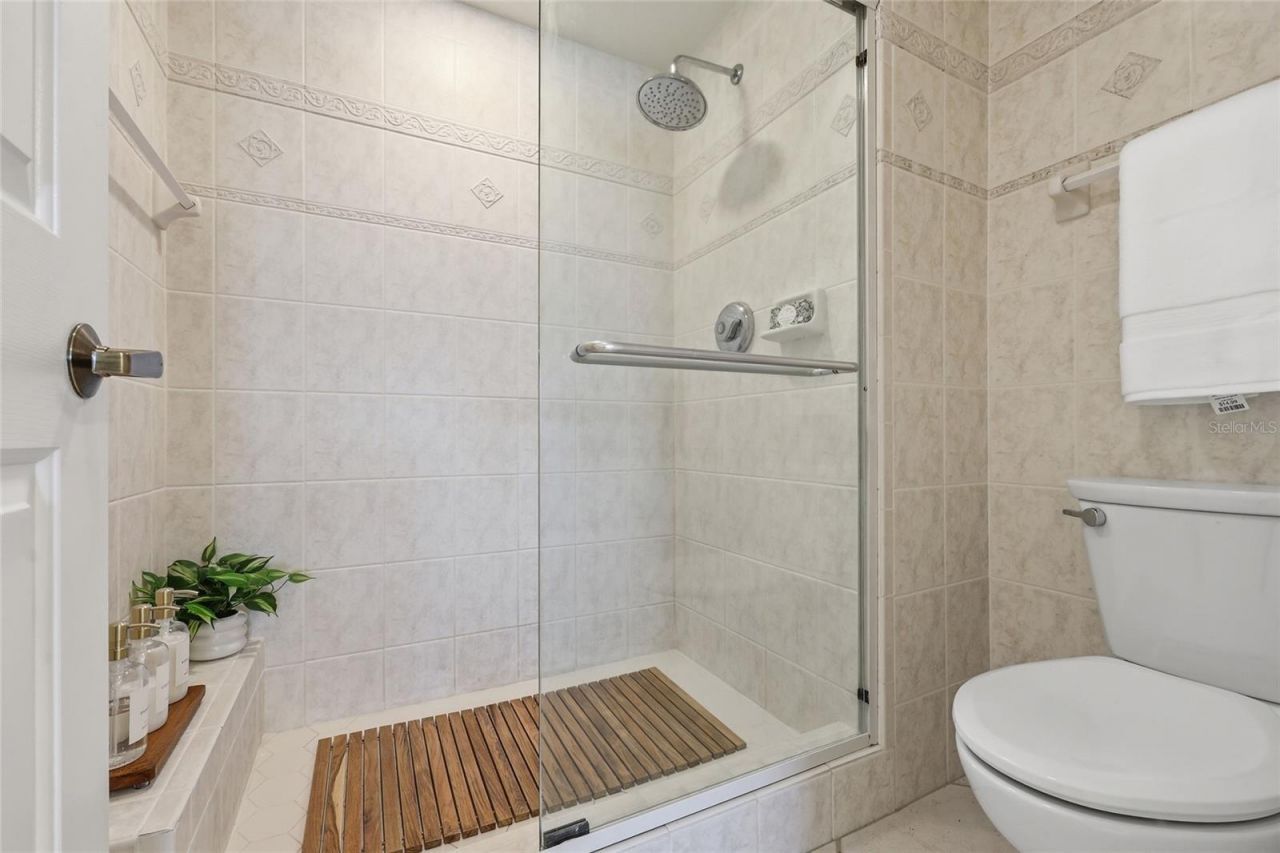 16550 Gulf Boulevard, Unit 342, North Redington Beach, FL 33708 Photo