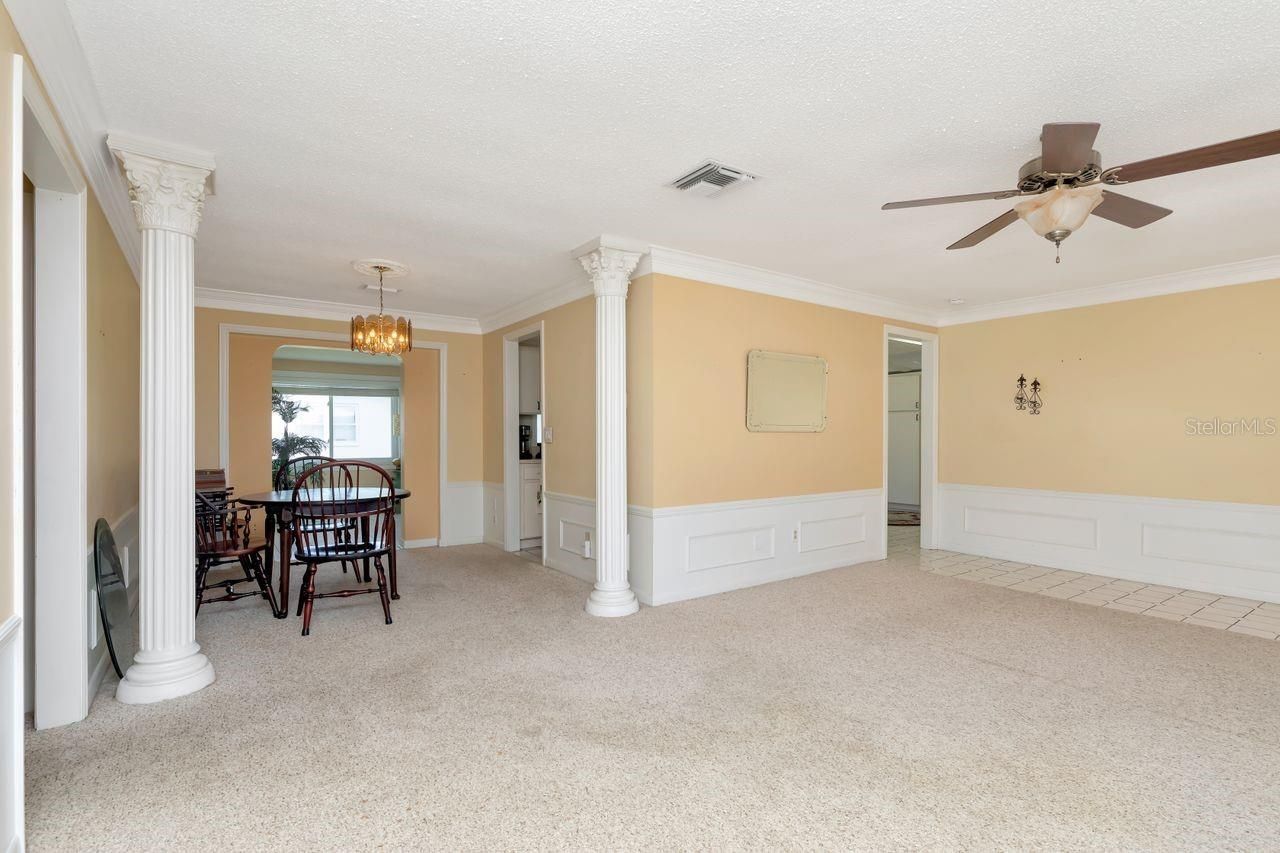 10153 44th Street N, Unit 2, Pinellas Park, FL 33782 Photo