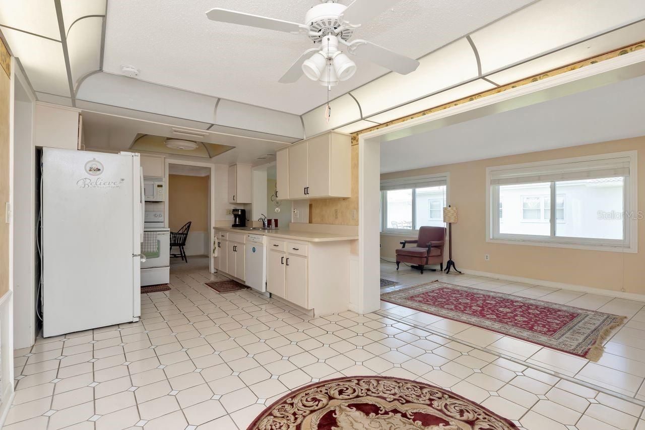 10153 44th Street N, Unit 2, Pinellas Park, FL 33782 Photo