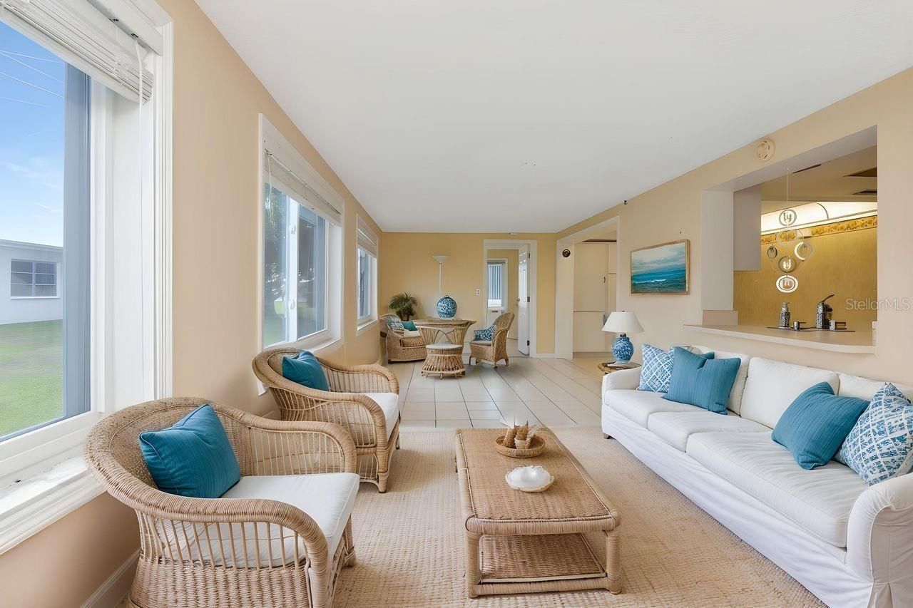 10153 44th Street N, Unit 2, Pinellas Park, FL 33782 Photo