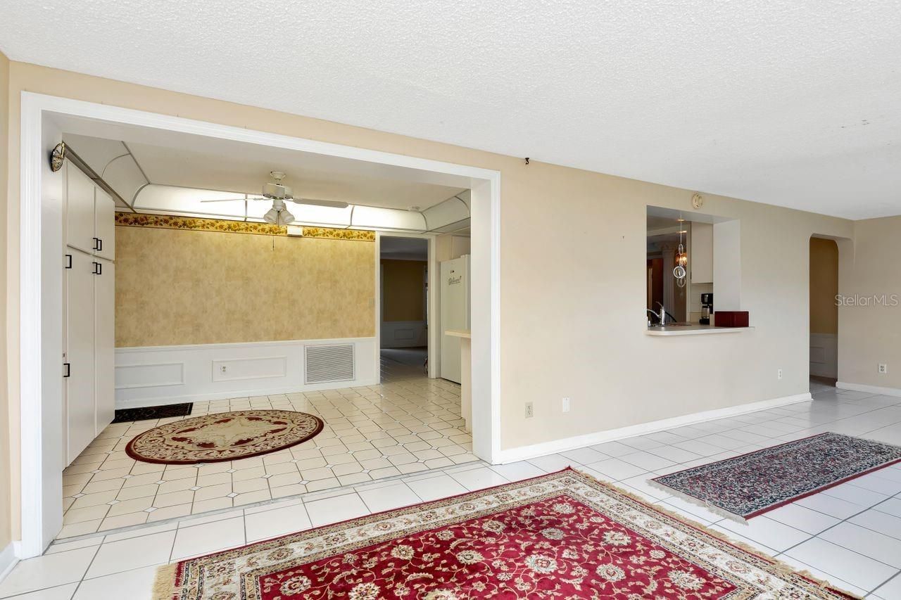 10153 44th Street N, Unit 2, Pinellas Park, FL 33782 Photo