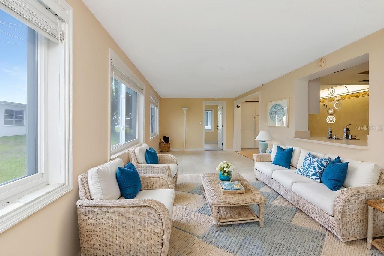 10153 44th Street N, Unit 2, Pinellas Park, FL 33782 Photo