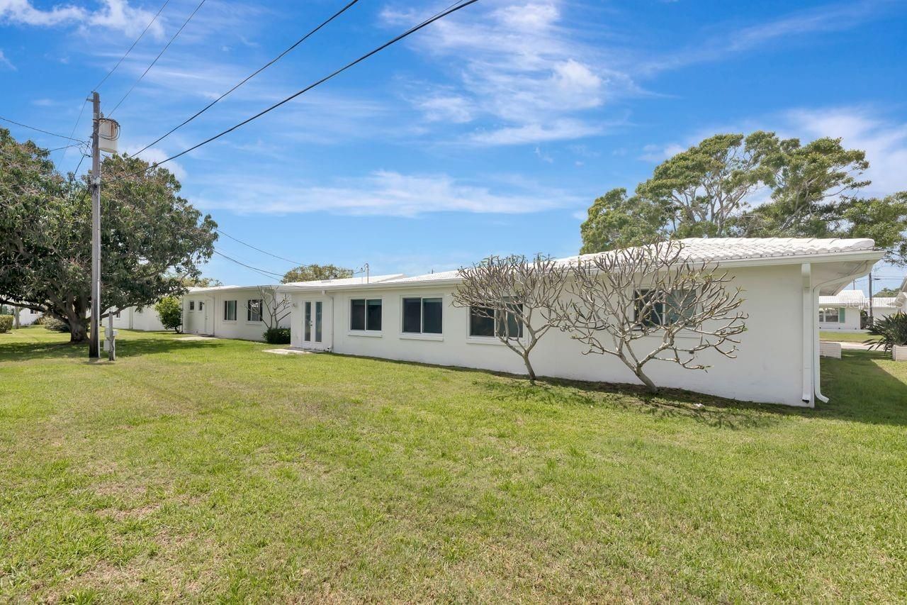 10153 44th Street N, Unit 2, Pinellas Park, FL 33782 Photo